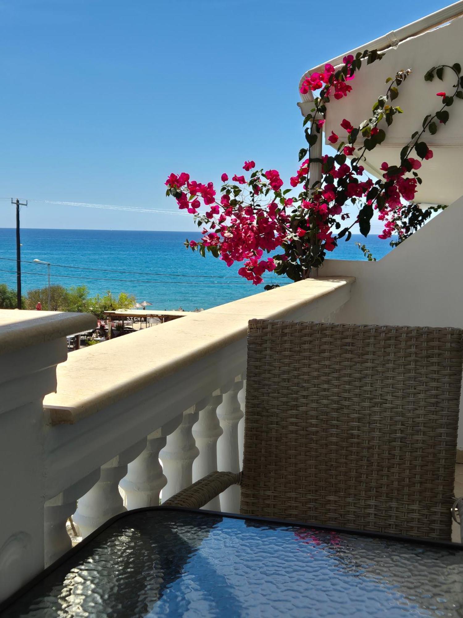 Vrachos Beach Hotel Ngoại thất bức ảnh